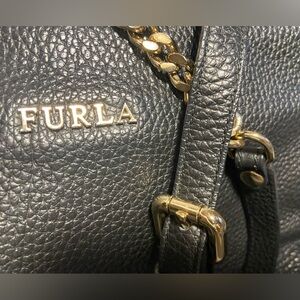 FURLA ~ Crossbody ~ Black Pebbled Leather ~ Julia Chain ~ Beautiful Condition ✨🖤